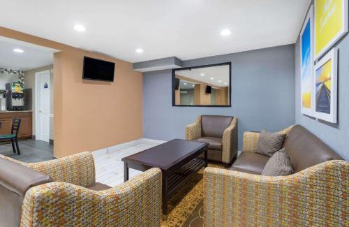 Newberry Hotel | Pet-Friendly Days Inn by Wyndham in Newberry, SC