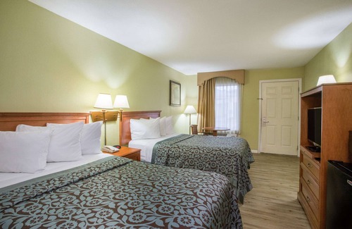 National Gardens Hotel | Budget-Friendly Comfort at Days Inn by Wyndham Ormond Beach