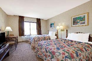 Parsippany Hotel | Budget-Friendly Days Inn by Wyndham Parsippany with Hot Tub