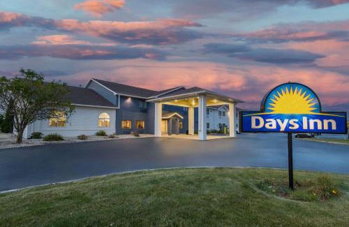 Sturtevant Hotel | Comfortable Stay at Days Inn by Wyndham Racine/Sturtevant