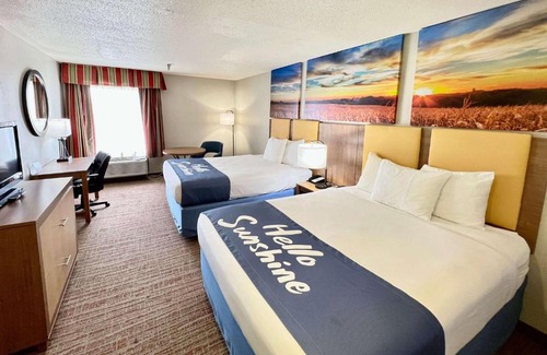 Rayne Hotel | Pet-Friendly Getaway at Days Inn by Wyndham Rayne