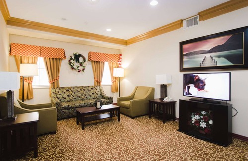 Rosenberg Hotel | Comfortable Stay at Days Inn by Wyndham Rosenberg