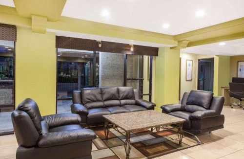 Milpitas Hotel | Convenient Days Inn by Wyndham San Jose Airport Stay