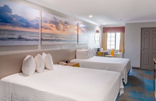 Mid-City Hotel | Relax at Days Inn by Wyndham Santa Monica - Family-Friendly Stay