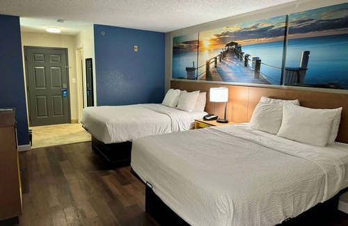 Sarasota Hotel | Comfortable Stay at Days Inn by Wyndham Sarasota I-75