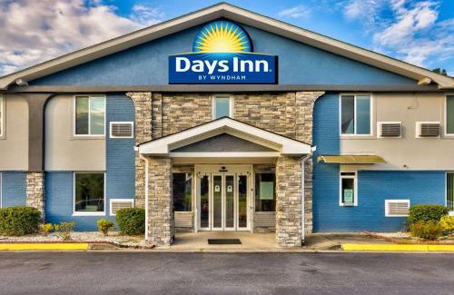 Fleming Hotel | Convenient Days Inn by Wyndham Savannah Gateway I-95 Stay