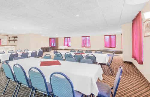 Secane Hotel | Comfortable Stay at Days Inn by Wyndham Springfield