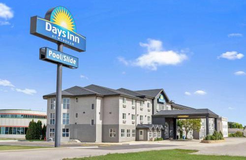 Steinbach Hotel | Relax at Days Inn by Wyndham Steinbach with Pool & Hot Tub
