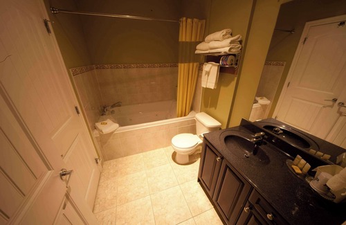 Surrey Hotel | Comfortable Stays at Days Inn by Wyndham Surrey