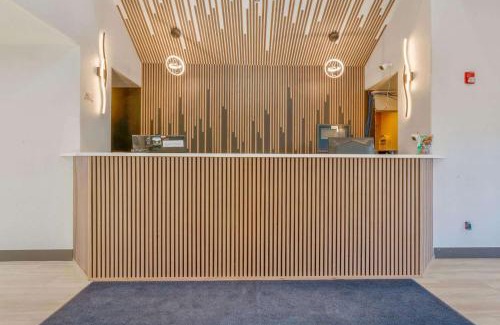 Thornton Hotel | Pet-Friendly Denver North Hotel with Family Amenities