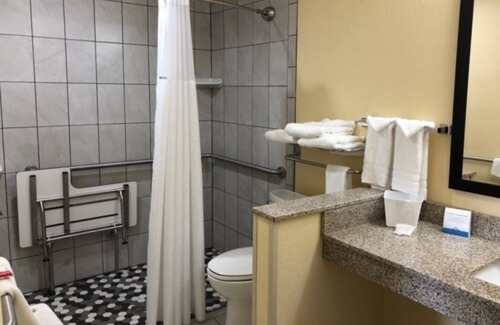 Charles Town Hotel | Inviting Days Inn by Wyndham: Family-Friendly Comfort