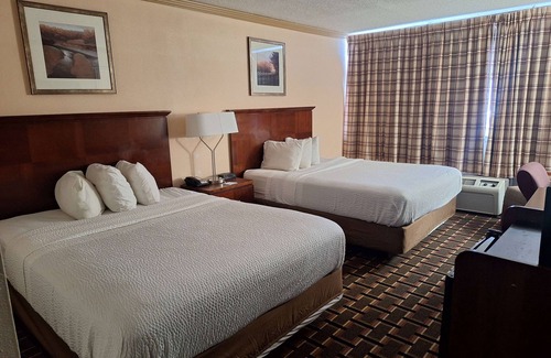Colorado City Hotel | Relaxing Days Inn by Wyndham Colorado City with Pool & Breakfast