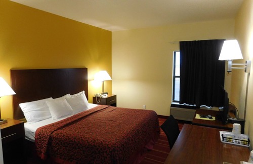 Walcott Hotel | Comfortable Stay at Days Inn by Wyndham Walcott Davenport