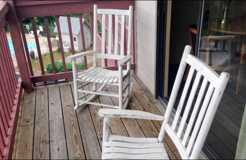 Waynesville Hotel | Comfortable Days Inn by Wyndham in Waynesville, NC