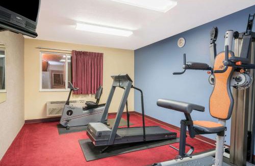 Eau Claire Hotel | Pet-Friendly Days Inn by Wyndham West-Eau Claire Retreat