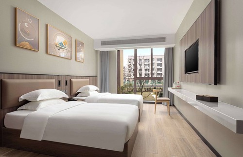 Guangling Qu Hotel | Family-Friendly Stay at Days Inn by Wyndham Yangzhou Guangling