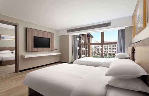 Guangling Qu Hotel | Family-Friendly Stay at Days Inn by Wyndham Yangzhou Guangling