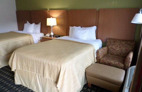 West Southern Pines Hotel | Convenient Stay at Days Inn & Conf Center in Southern Pines