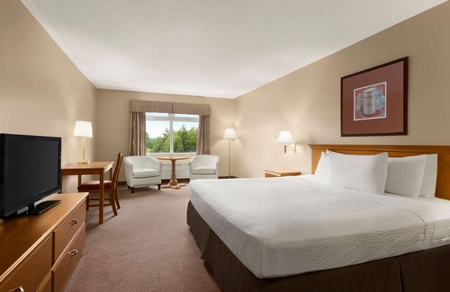 Oromocto Hotel | Comfortable Stay at Days Inn & Conference Centre Oromocto