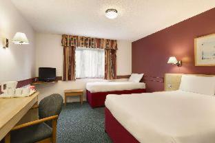 Ridgeway Hotel | Pet-Friendly Days Inn Hotel Sheffield South with Breakfast
