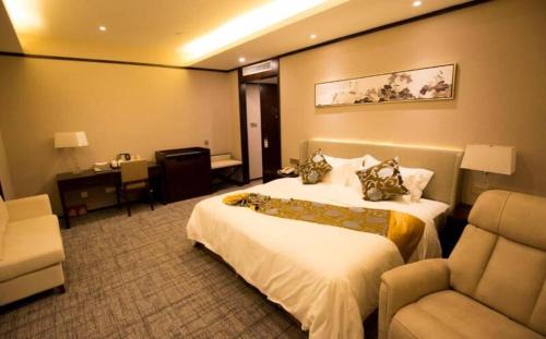 Jiujiang District Hotel | Comfortable Days Inn Hotel Wuhu Anqi with Breakfast Included