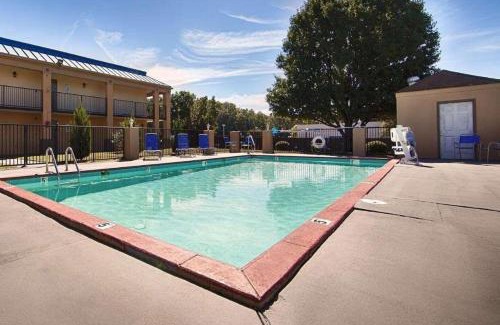 Little Rock Hotel | Days Inn Little Rock South