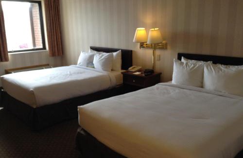 Indianapolis Hotel | Discover Days Inn & Suites: Family-Friendly Stay in Indy
