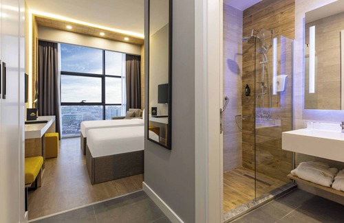 Esenyurt Hotel | Modern Days Hotel by Wyndham Istanbul Esenyurt with Pool & Spa