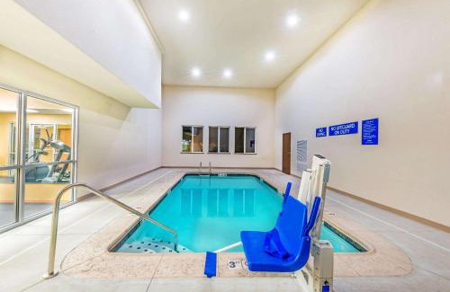 El Dorado Hotel | Family-Friendly Days Inn & Suites in El Dorado, Rated 8.4