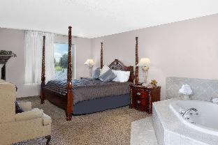 Pocahontas Hotel | Family-Friendly Days Inn & Suites in Pocahontas Awaits