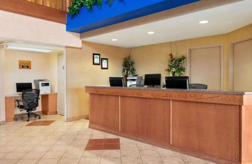 Thompson Hotel | Discover Days Inn & Suites by Wyndham Thompson Today!