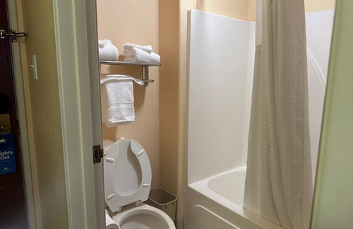 Eunice Hotel | Comfortable Stay at Days Inn & Suites by Wyndham Eunice