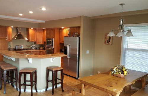 Galien House | Discover Dayton Lake Cottages: Poolside Bliss Near New Buffalo