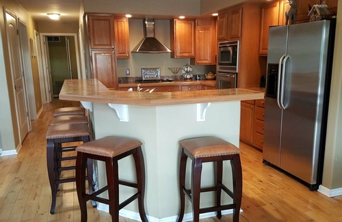 Galien House | Discover Dayton Lake Cottages: Poolside Bliss Near New Buffalo