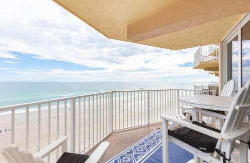 Daytona Beach Shores Apartment | Oceanfront Retreat at Shores Club 805: Family-Friendly Comfort