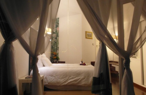 Ribeira Brava Bed & Breakfast | Relax at Dazkarizeh 73: Premier Poolside Retreat