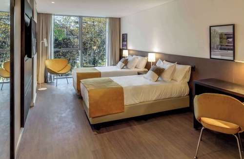 La Plata Hotel | Discover Dazzler by Wyndham La Plata - 4-Star Comfort Awaits