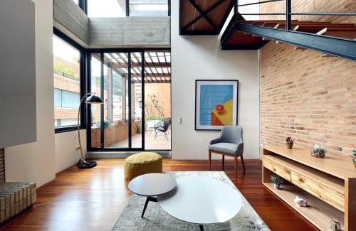 La Cabrera Apartment | Bright Duplex Penthouse in Rosales - Rated 9/10 & Family-Friendly