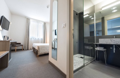 Caselle Hotel | Eco-Friendly DB Hotel Verona Airport & Congress with Spa