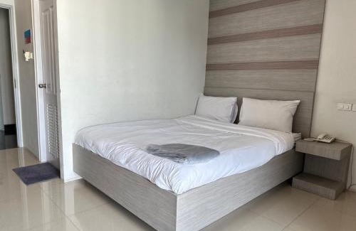 Ladprao Apartment | Charming DB Plus 2: Family-Friendly 5-Star Experience