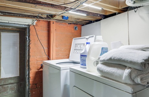 Bloomingdale Apartment | Pet-Friendly DC Apartment: 2 Mi to National Mall, Rated 10/10