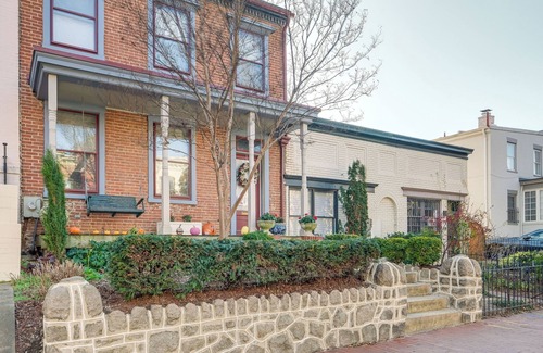 Bloomingdale Apartment | Pet-Friendly DC Apartment: 2 Mi to National Mall, Rated 10/10