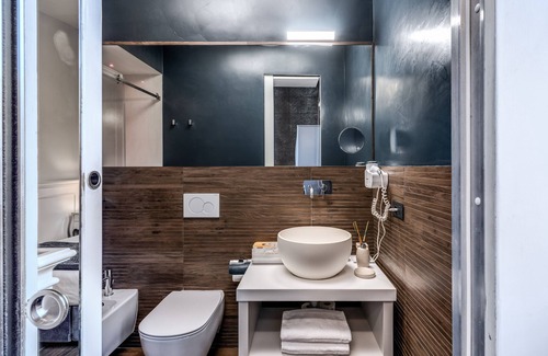 Rione III Colonna House | DC Collection Spagna: Exceptional Amenities & Guest Rated 9.6