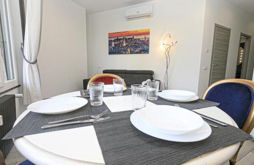 Maddalena Apartment | DClass apartments Genova Acquario White