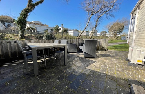 IJmuiden Ski Chalet | Relaxing Oceanfront Stay at DD 45 - Camping de Duindoorn