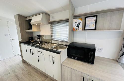 IJmuiden Ski Chalet | Top-Rated DD 58: Family-Friendly Camping de Duindoorn