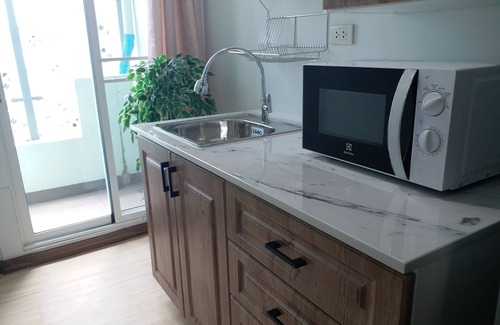 Bang Phlat Hotel | Budget-Friendly DD Garden Apartment 2 with Breakfast & Kitchen