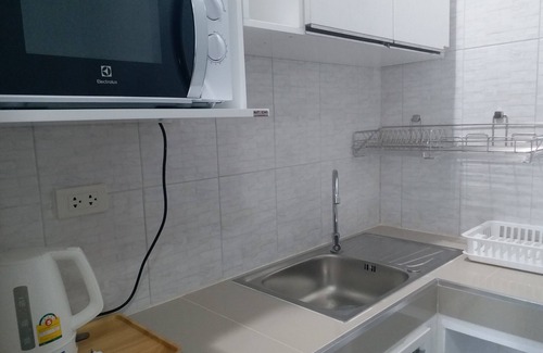 Bang Phlat Hotel | Budget-Friendly DD Garden Apartment 2 with Breakfast & Kitchen