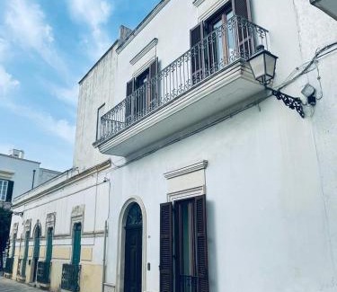 Taviano House | Discover DD House Dimora Storica: Family-Friendly Retreat