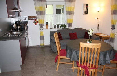 Staffelstein Apartment | Inviting Holiday Home with Free WiFi and Terrace Access